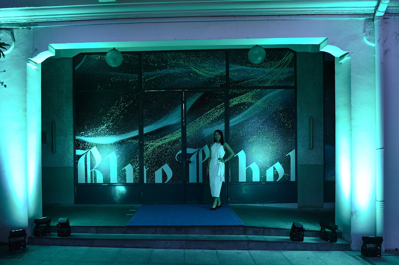 JWBL Depth of Blue 4 Large